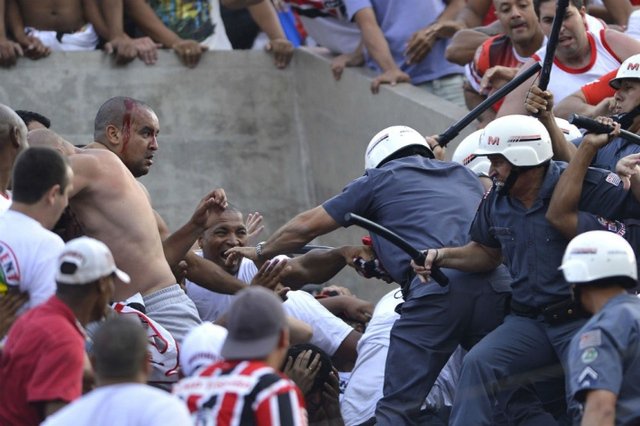 Violencia-no-futebol-Brasileiro-thumb-800x532-49605
