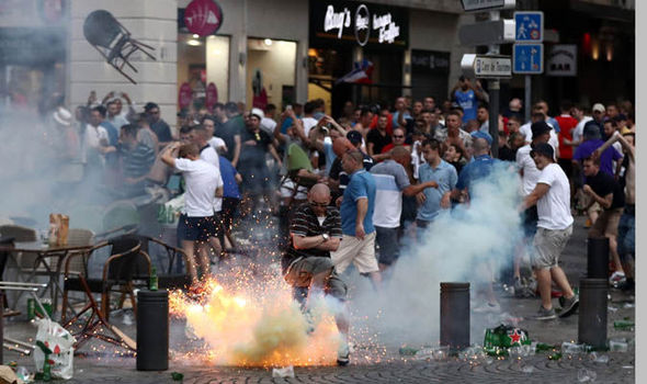 England-fans-clash-with-French-police-in-Marseille-679172