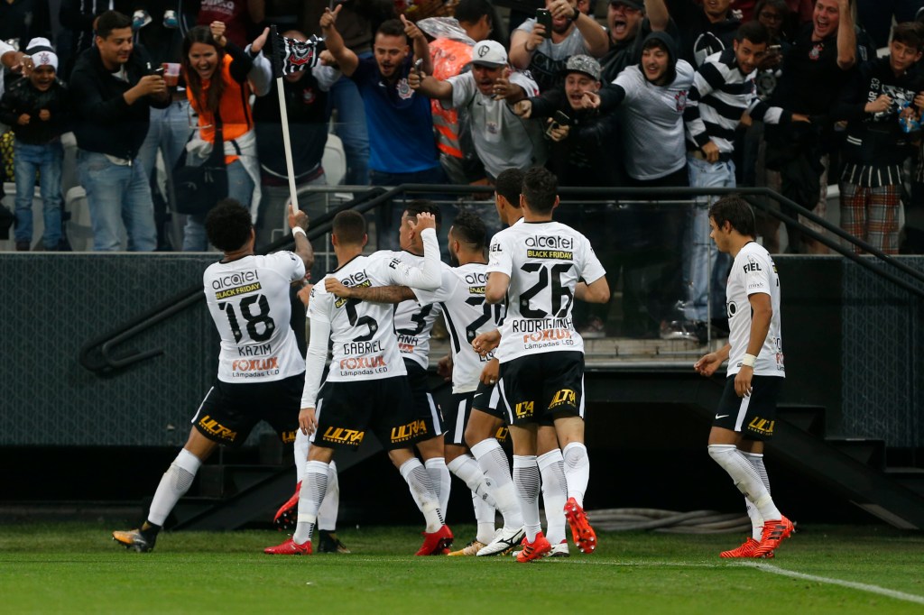 Corinthians vence Grêmio