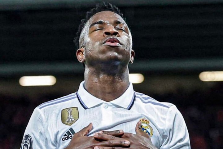 Vini Jr, voz do futebol contra racismo