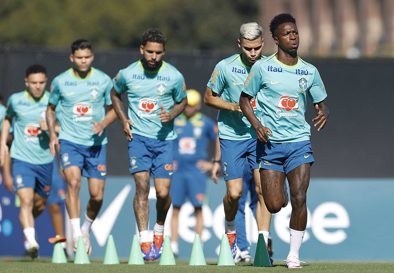 Seleção Brasileira em busca de tempo perdido