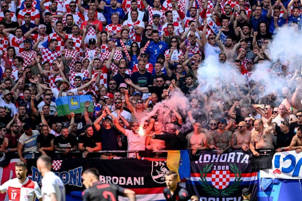 URGENTE: Sérvia ameaça retirar-se da Euro 2024 por causa de cantos de&nbsp;ódio