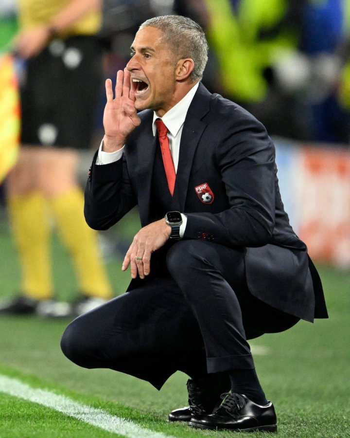 Itália inicia defesa do título da Euro com vitória diante da Albânia.