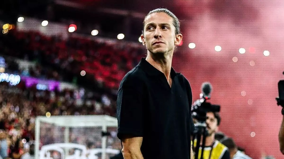 Flamengo demite Filipe Luis