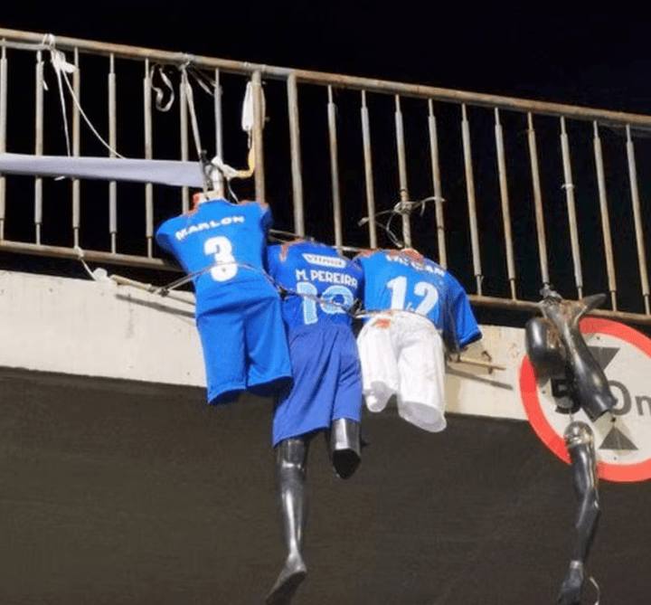 Bonecos de jogadores do Cruzeiro esquartejados