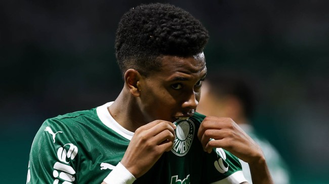 É difícil ser Estevão