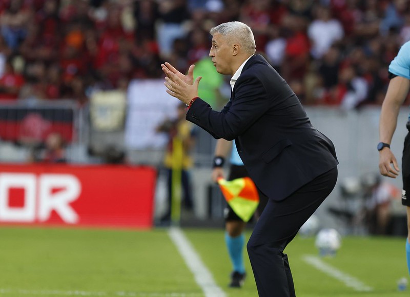 Hernan Crespo estreia com derrota no São Paulo