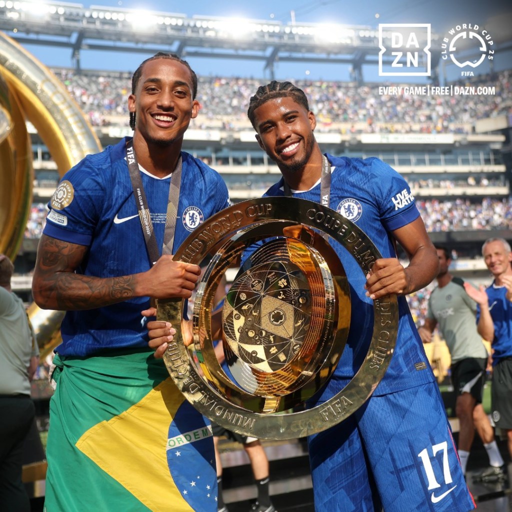 João Pedro e Andrey Santos, brasileiros do Chelsea campeão